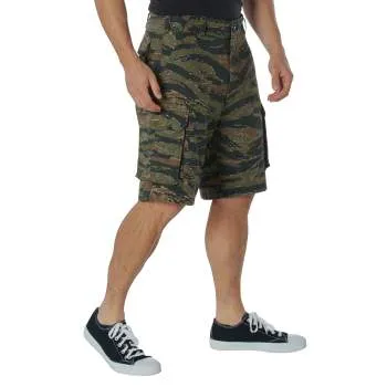 Vintage Style Camo Paratrooper Cargo Shorts